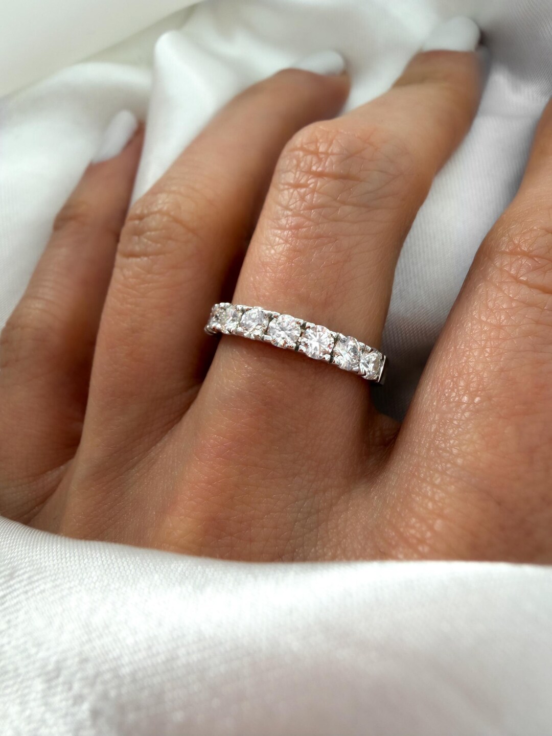 14k Solid Gold Moissanite Eternity Band, 3mm Wedding Band, Round ...
