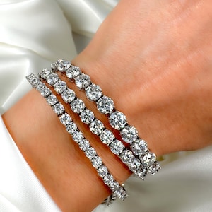 14k Solid Gold Moissanite Tennis Bracelet: Classic Sparkling Round Stone Jewelry Gift