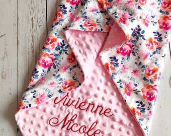 Manta de bebé Minky con flores rosas, regalo personalizado para niña recién nacida
