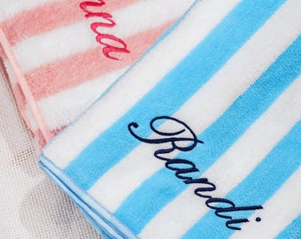 Toalla de cabaña bordada personalizada, toalla de piscina personalizada con nombre, toalla de playa a rayas, toalla de cabaña personalizada, regalo para despedida de soltera FF2604