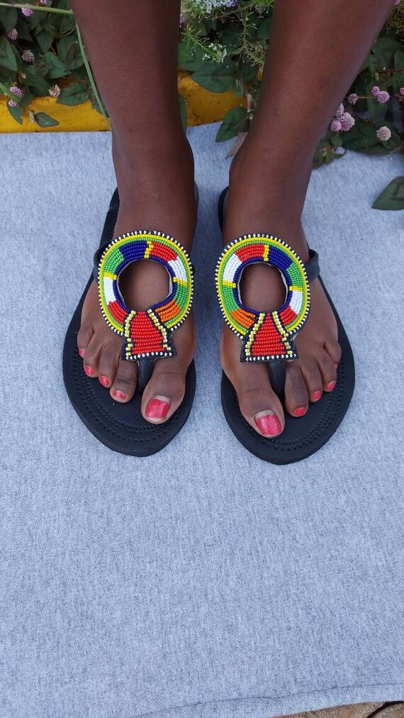 sandalias Maasai ¡EN VENTA sandalias con cuentas africanas sandalias para mujeres sandalias de verano sandalias tribales sandalias Boho Sandalias africanas Zapatos Zapatos para mujer Sandalias Chanclas 