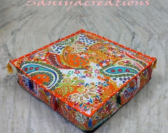 Funda de cojín de suelo Kantha india: Almohada de algodón con estampado paisley naranja sin relleno.
