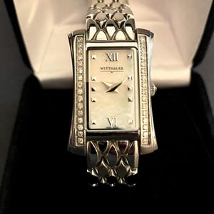 Wittnauer Ladies Crystal Watch - Etsy display picture 3
