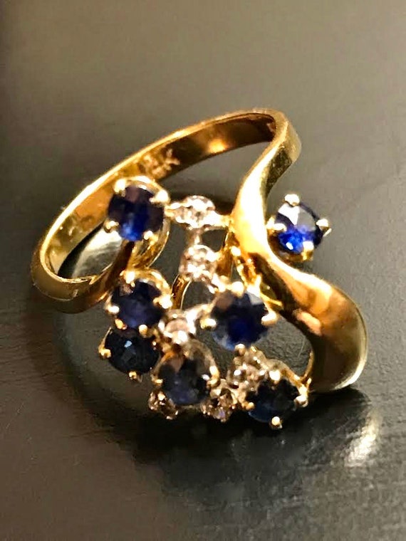 14K Yellow Gold - Fashion Ring, Sapphires and Gen… - image 4