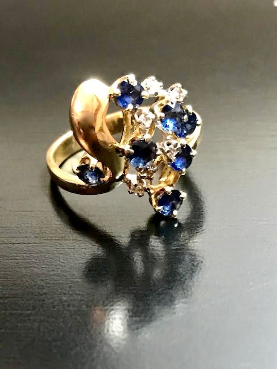 14K Yellow Gold - Fashion Ring, Sapphires and Gen… - image 8