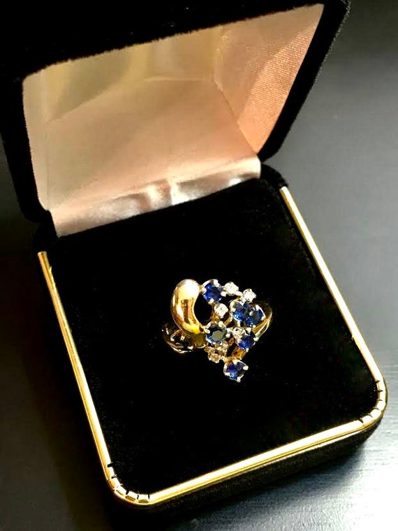 14K Yellow Gold - Fashion Ring, Sapphires and Gen… - image 3