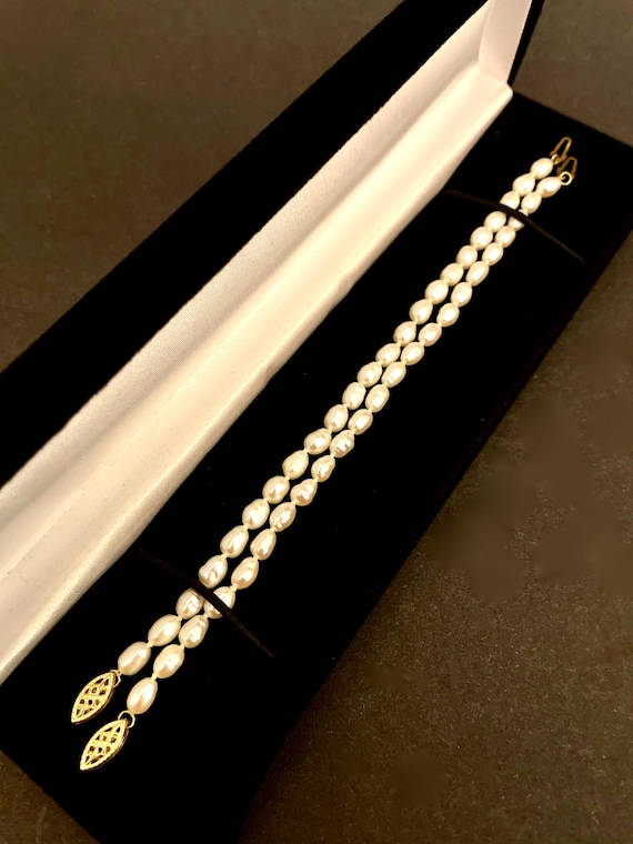 14K Yellow Gold Freshwater Pearl Bracelets, 2 pieces, each  6.75"L, 10.4grams total weight, YG lobster clasps, gift boxed, gift for her