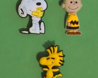 snoopy croc charms