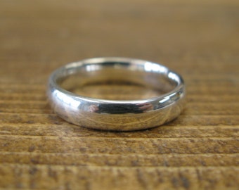 Personalized 4mm D-Shaped Wedding Band: Classic Mens Ring