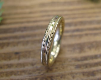 Narrow Milgrain Wedding Band - 2.5mm Dainty Gold Ring