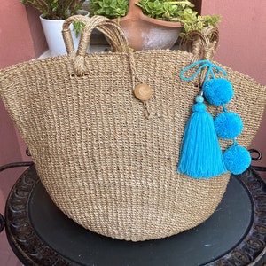 Blue Straw Bag Tassel, Pom Pom Bag Charm, Boho Bag Tassel, Beach Bag Charm, Curtain Holder, Curtain Tie Back, Boho Decor, Door Tassel