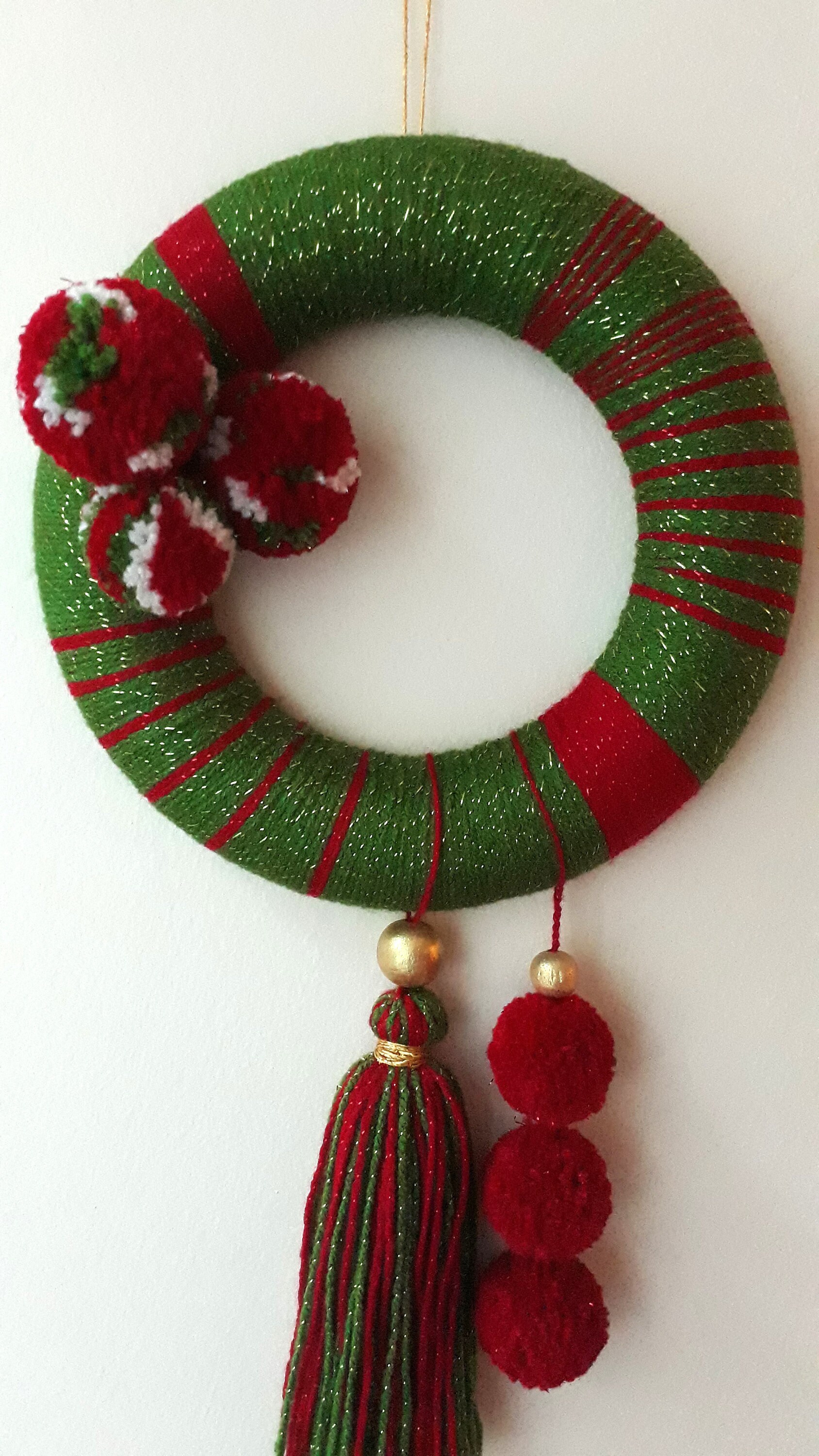 Red Green Christmas Wreath, Holiday Decor, Pompom Tassel Wall Hanging,  Holiday Party Decor, New Year Party Decor, Home Decor 