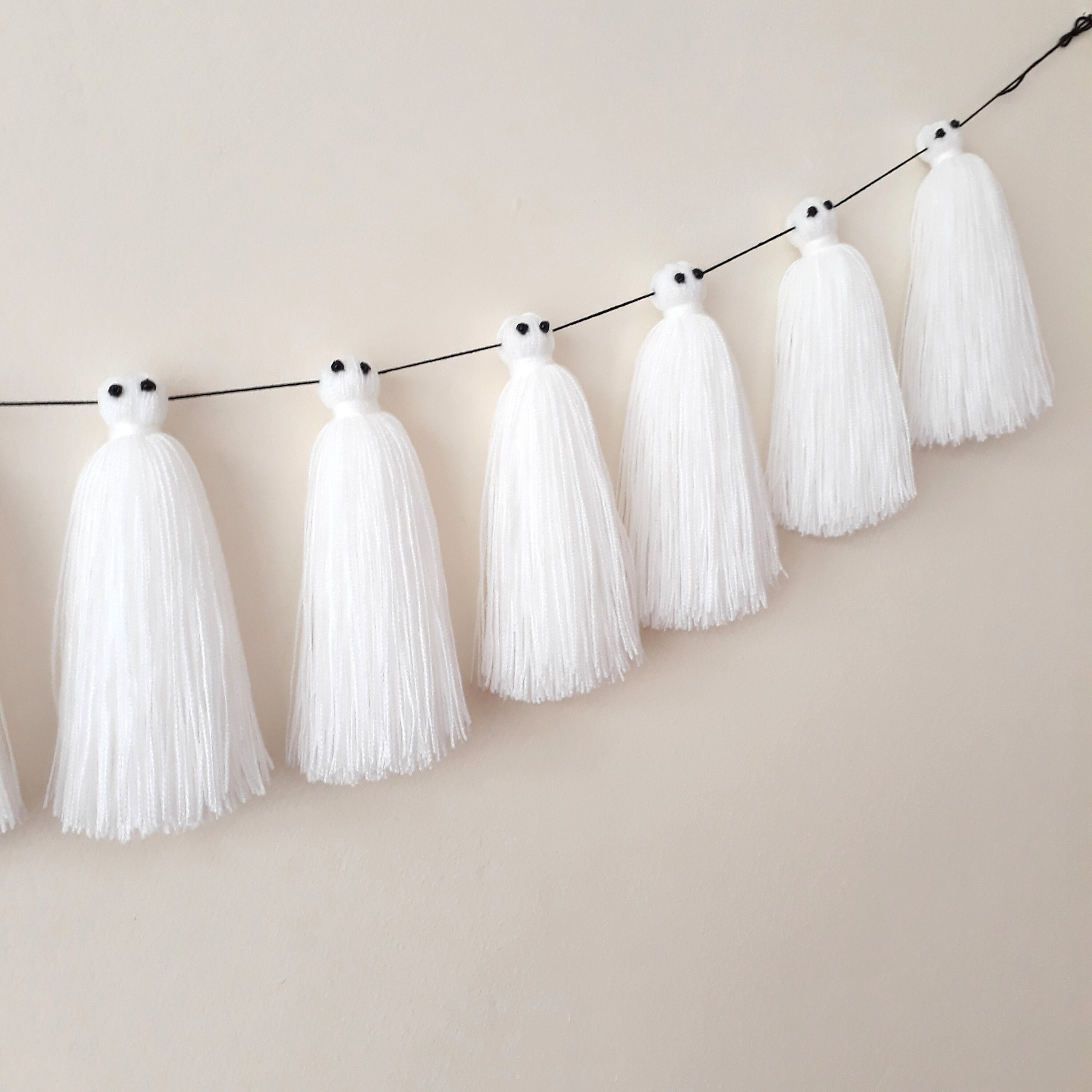 Halloween Ghost Tassel Garland Spooky Decor White Yarn Etsy