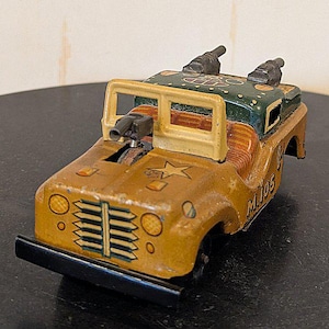 Jeep Ford Willys Vintage En Tôle - Jouet Miniature JRD - Collection
