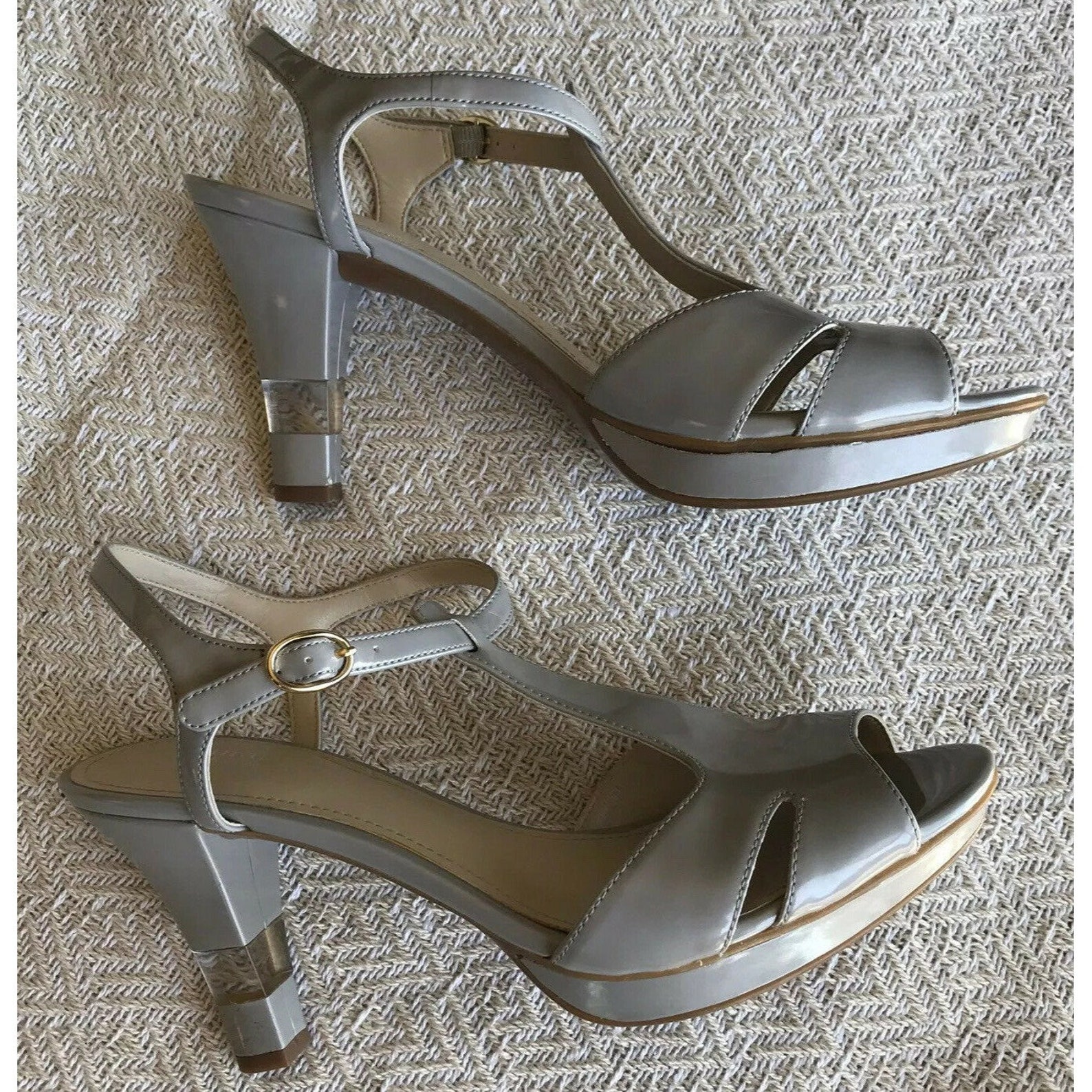 naturalizer high heel sandals