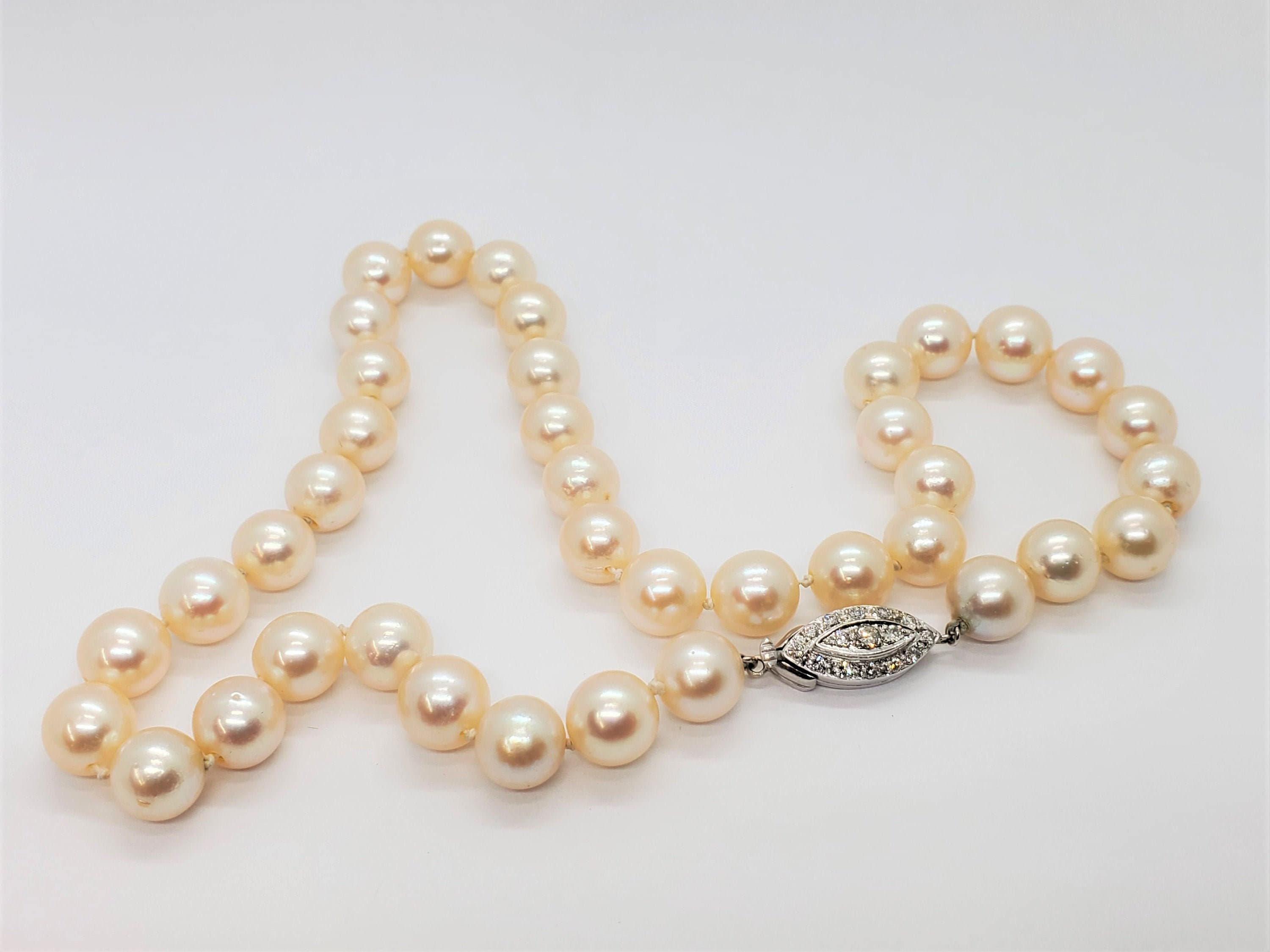 Vintage Pearl Necklace With 14K White 