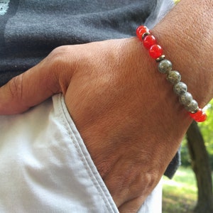 Carnelian and Labradorite 8mm Bracelet, Aura Protection Bracelet, Confidence Bracelet, Energy Mala Bracelet