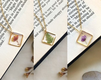 Collar de flores prensadas, cadena llena de oro de 14k, collar de flores silvestres de oro