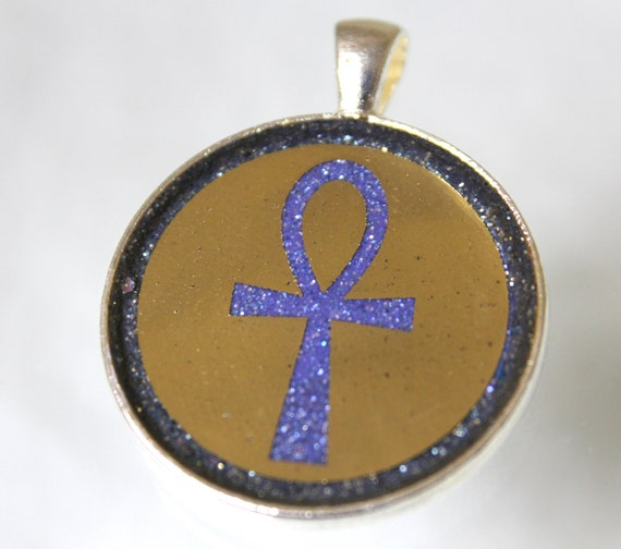 Egyptian Anhk Symbol of Life 30mm Round Resin Foil Pendant - Sparkling Blue on Gold Smooth Inlay