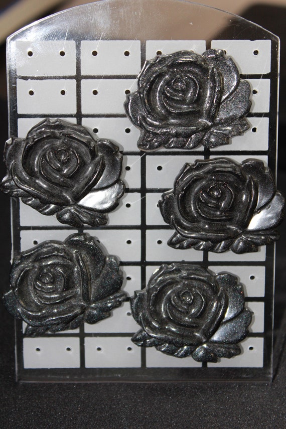 Wholesale Pinbacks - 5 Black Rose Pins - One Low Price! 1 inch pin - Resin Colorful Decorative Accessories! Blossoms Flowers