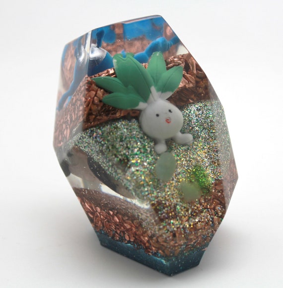 Pokemon Spawn Cluster! Oddish and Heracross - Water/grass Biome Orgone Generator Gem Minerals and Copper Super Fun Environment Pogo