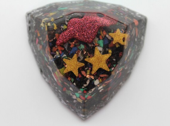 Winged Red Heart EMF Blocker Golden Stars Bauble 2.1 inch Electric Wire Insulation Fun Pocket Electrical Dampener Selenite Shungite
