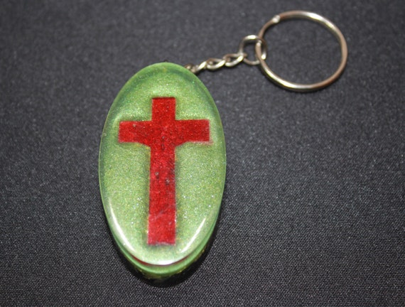 EMF Blocker Keychain Pocket Electrical Blocker 2 inch Red Cross on Green Mica with Shredded Steel Insulation