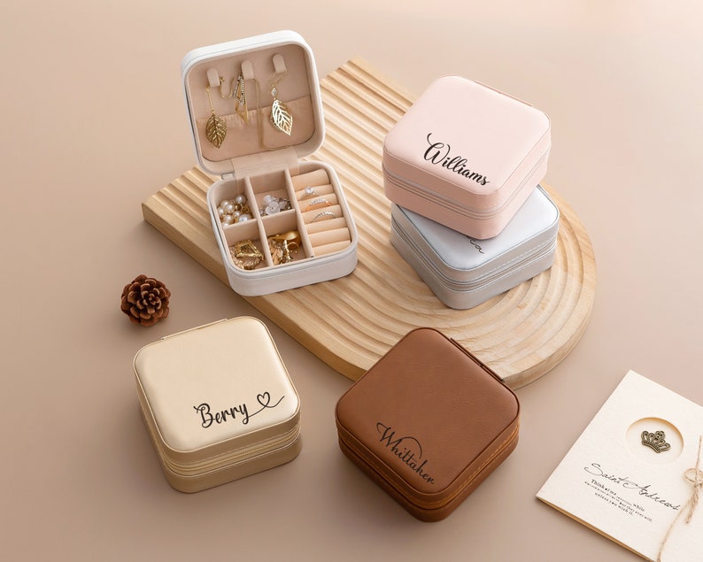 Bridal Party Favors,
gift for her,
Personalized Gift,
3 year anniversary,
custom name gift,
personalized jewelry,
custom gift,
thank you gift,
bridemaid gift box,
best friend gift,
Birthday Gifts Her,
gift ideas,
couples anniversary，