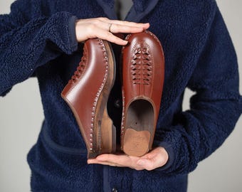 Braided Swedish Clogs: Rusty Brown Leather Mules with Wooden Heel