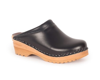 Black Leather Clogs: Comfy Wooden Shoes from Treontorp