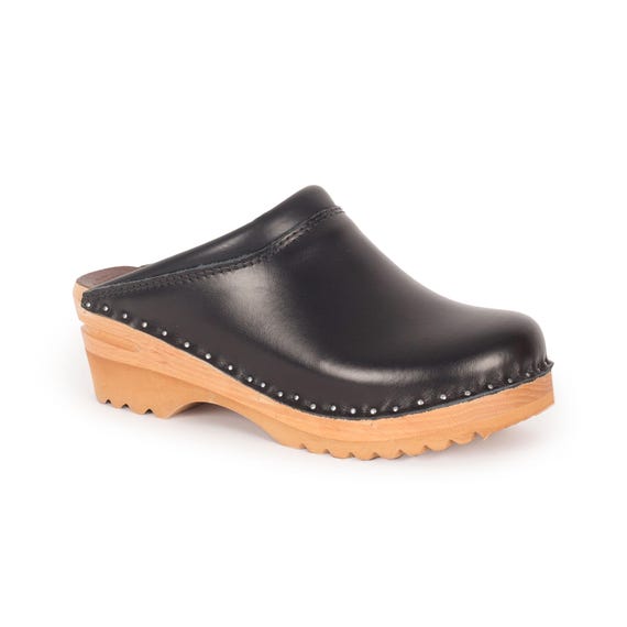 Black Leather Clogs: Comfy Wooden Shoes From Treontorp - Etsy display picture 2