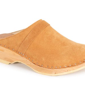Camel Suede Clogs: Swedish Wooden Mules, Troentorp Da Vinci