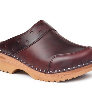 Classic Swedish Clogs, Durer Dark Brown Women's Clog, Men's clogs, Bastad Troentorp Unisex Clogs, Durer Brown Pull Up