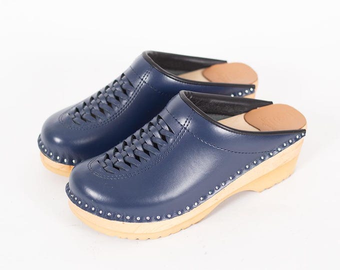 Vintage Archive Prada Early 2000s Black Leather Kitten Heel Mules