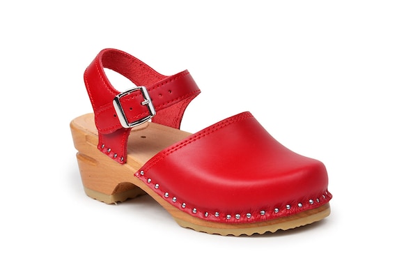 Hedendaags dennenboom overhandigen Kids Clog Sandalen / Zweedse Kids Clog / Rode Klompen / Closed - Etsy  Nederland