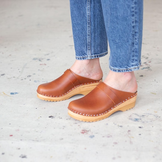 Troentorp Clogs レザーサボ　サイズ40 箱付き Cognac Brown Leather Clogs: Swedish Troentorp Mules, Low Heel
