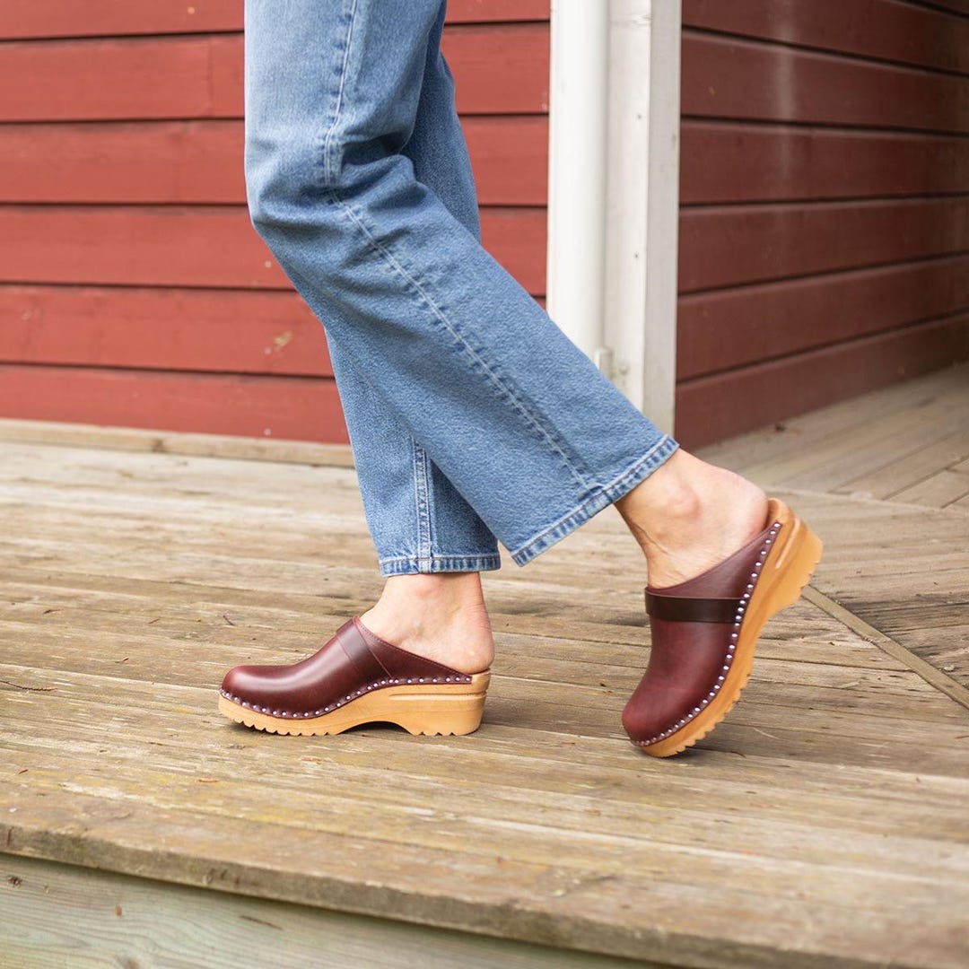 Classic Swedish Clogs / Da Vinci Bordeaux Pull up Leather Classic Swedish Clogs / Da Vinci Bordeaux Pull up Leather