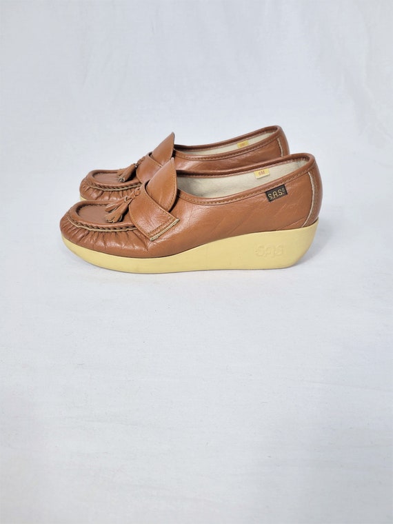 Vintage SAS Tan Leather 1970's Wedge Loafer Shoes I S… - Gem