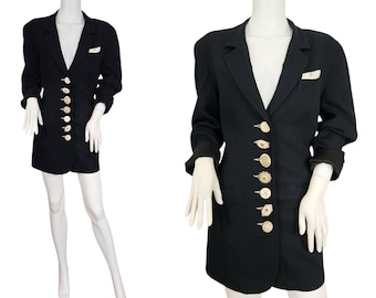 Chaqueta Karen Kane de los años 90, de rayón negro, estilo oversize, con botones delanteros grandes.