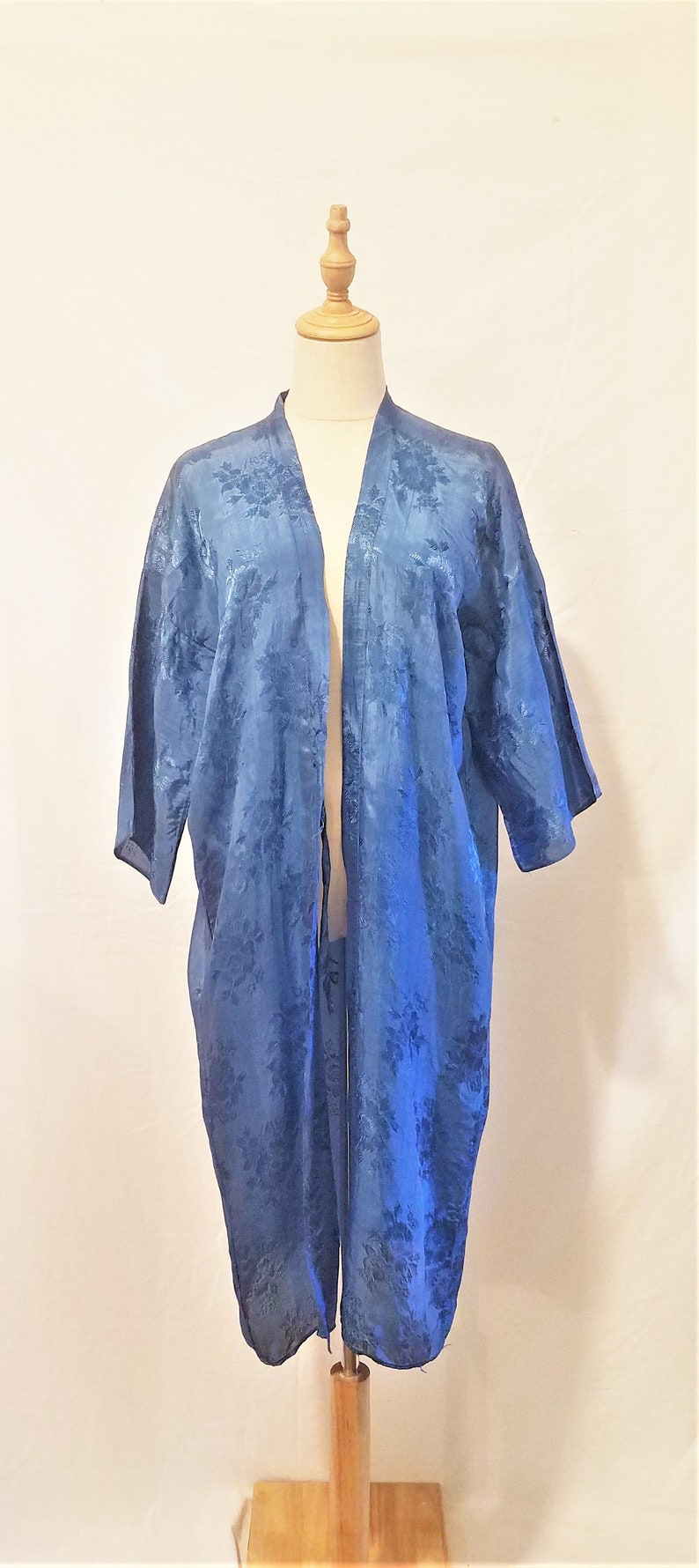 Vintage Light Blue Embossed Rayon RobeJacketDusterCoat with Metallic Embroidered Dragon Med Sz