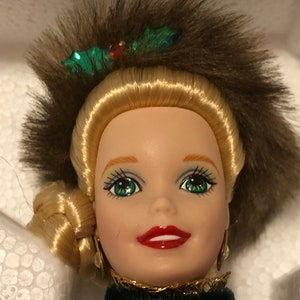 holiday caroler barbie