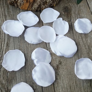 White rose petals, Centerpieces baby shower, Rustic wedding decor, Home decor Wedding decor, Flower girl basket, Birthday decorations