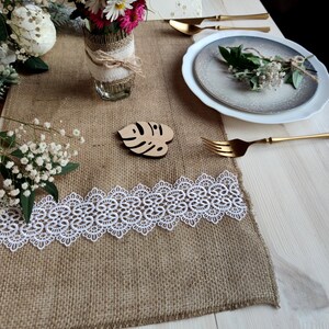 Wedding table runner lace, Table runner burlap with white lace, jute table runner