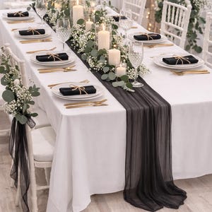Chemin de table et serviettes en gaze noire pour une décoration de mariage rustique, chemin en étamine pour centres de table, décoration de mariage champêtre bohème