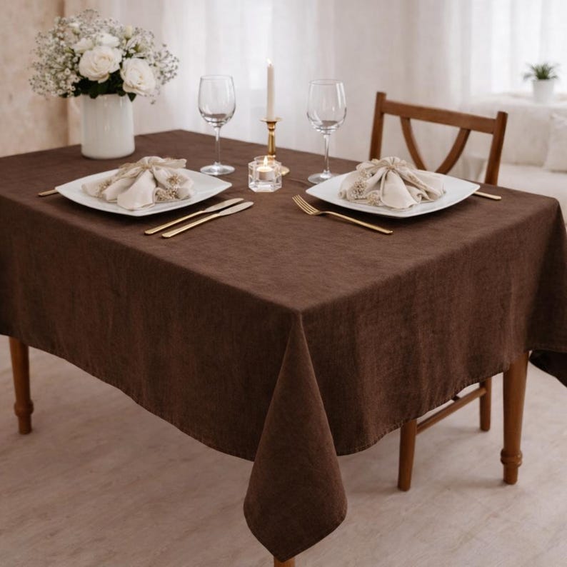 DecorWeddingGifts Linen Tablecloth - Thumbnail 2