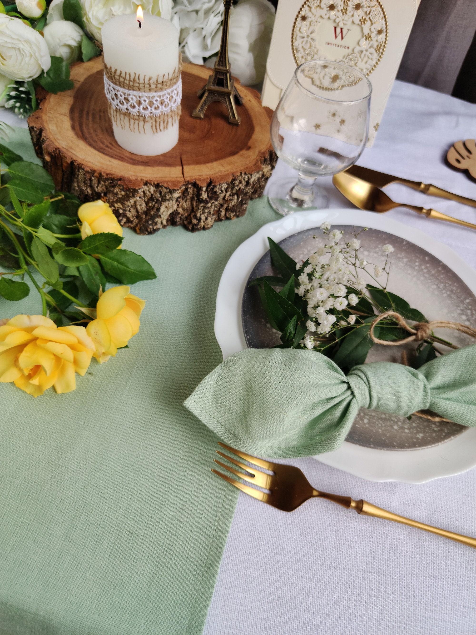 Chemin de table en lin pour mariage champêtre - Dragées Anahita