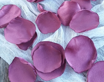 Mauve rose petals Wedding decor, Wedding decorations, Table decor, Flower petals