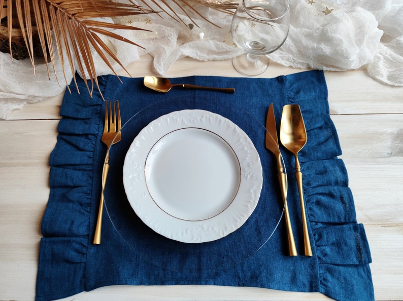 Navy blue linen placemats ruffled, Natural linen placemats set of 2, 4, 8, 10 farmhouse, Table decor for wedding image 1