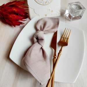 Custom linen napkins ideal for Wedding and dinner settings, linen cocktail napkins, Wedding napkins, Cloth napkins for farmhouse decor