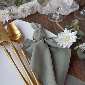 Salbeigrüne Leinenservietten und Tischsets für den Hochzeitstisch, Hochzeitsservietten, Stoffservietten-Set, Leinenviskose-Servietten, Hochzeits-Cocktailservietten